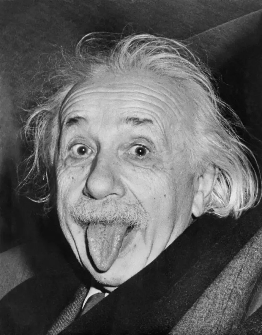 Albert Einstein (1879 - 1955)
