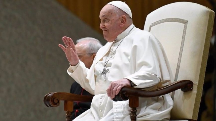 Latest news on Pope Francis' health: evolution and medical report live