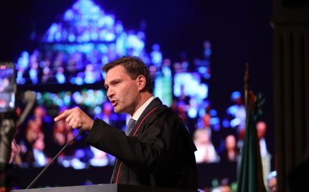 President of OAB-RS Rejects Dictatorship of the Rifle or the Robe in Firm Speech