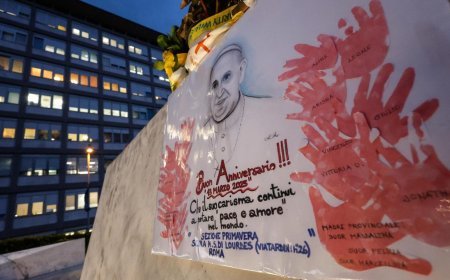 Pope in hospital: Medical staff congratulated him on his birthday