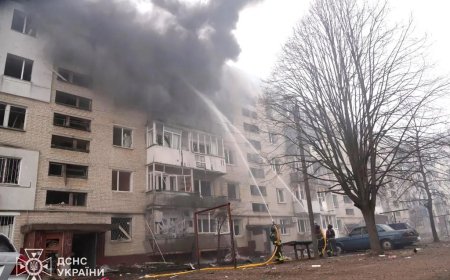 Russia bombs residential area in Ukraine: 28 dead and dozens injured
