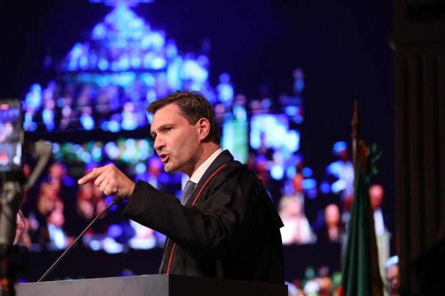 Presidente da OAB-RS Rejeita Ditadura do Fuzil ou da Toga em Discurso Firme