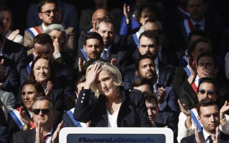 Marine Le Pen compares herself to Martin Luther King at a rally following corruption conviction