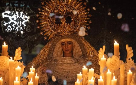 The most moving images of the Brotherhood of Esperanza de Triana during Holy Week in Seville 2025