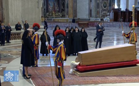 Donald Trump and Melania Pay Tribute to Pope Francis at the Vatican