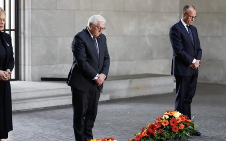 Germany commemorates 80 years since the end of World War II with a call to defend democracy