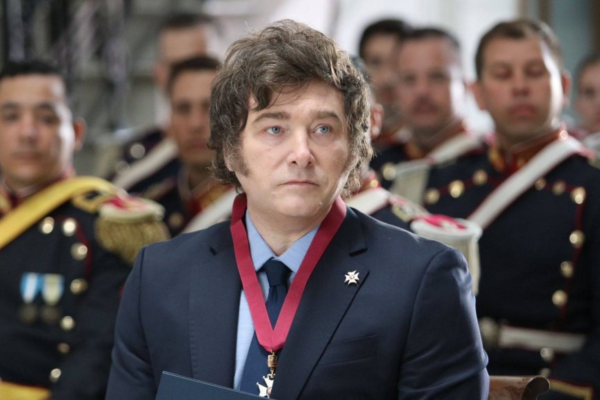 Javier Milei receives the prestigious Military Order of the Grenadier Knights of the Andes