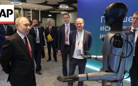 Putin surpreende plateia ao chegar com robô dançarino e anuncia megaexpansão nuclear com 38 novas unidades