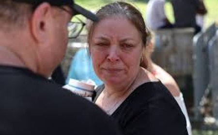 “Está difícil respirar”: pai relembra últimas palavras da filha de 10 anos morta em atentado que chocou a Austrália