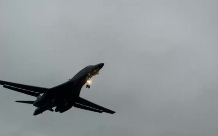 USAF B-1B Lancer bomber arrives at RAF Fairford in the United Kingdom; Preparations advance for additional deployment to Diego Garcia and British bases