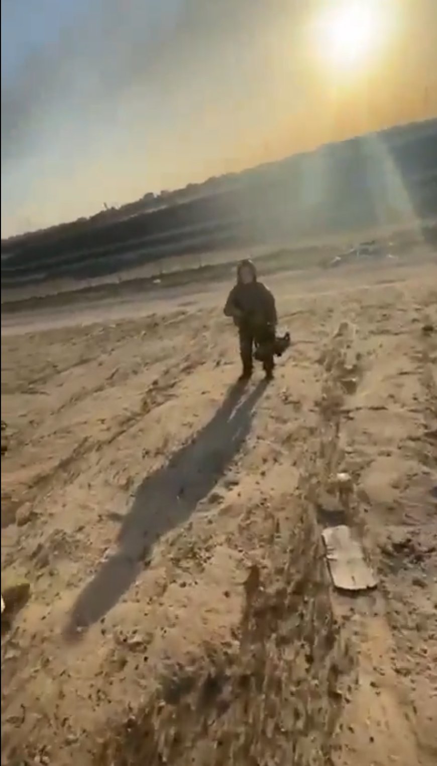 Vídeo Mostra Moradores do Kuwait Aproximando-se de Piloto Americano Ejetado Após Incidente Aéreo